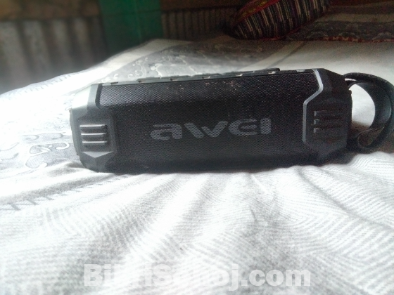 Awei Y280 Portable Waterproof Bluetooth Speaker